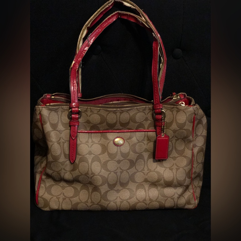 AUTHENTIC Coach Purse! Large handbag!
